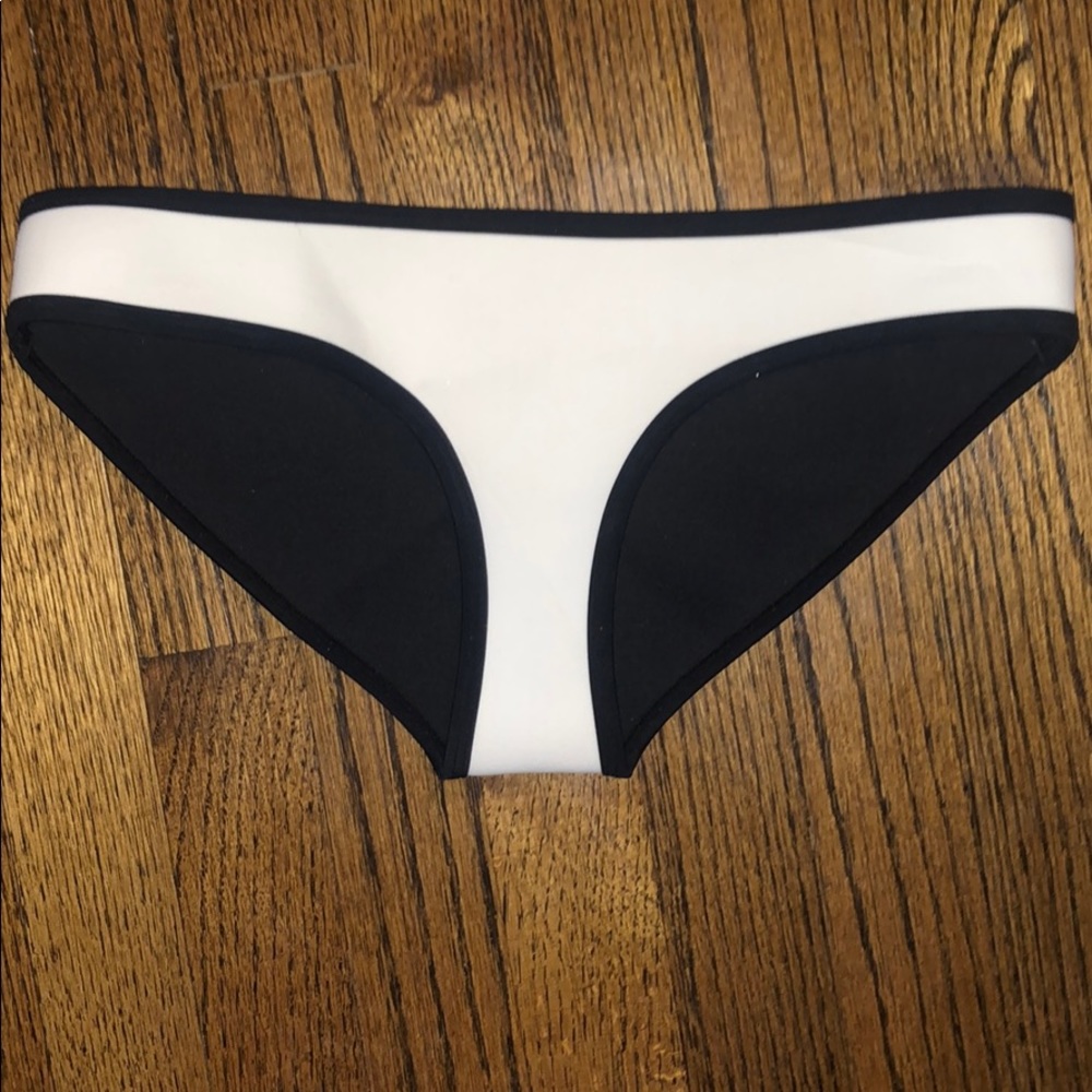Triangl Bathing suit bottoms white!